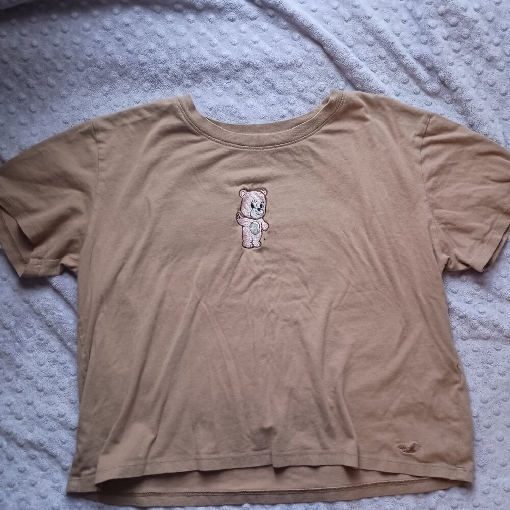 Brown Hollister t-shirt with cute embroidered Pink teddy bear